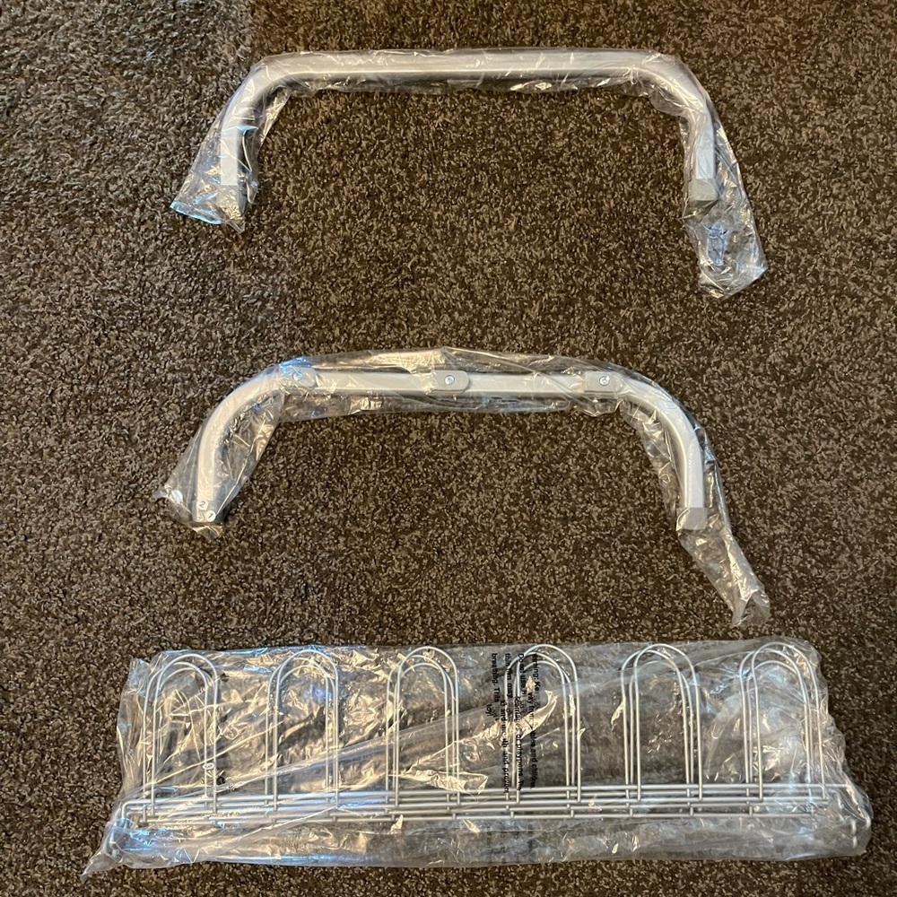 9-PAIR SHOE RACK NEVER BEEN USED. DURABLE STEEL. 🥿🥾👟 - Picture 4 of 4